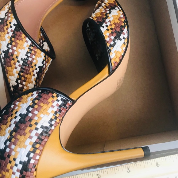 ❌Sold- ❌Charles and Keith- full box - 99% - Picture 6 of 6